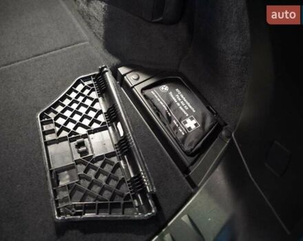 Серый БМВ 5 Серия ГТ, объемом двигателя 2 л и пробегом 180 тыс. км за 18999 $, фото 72 на Automoto.ua