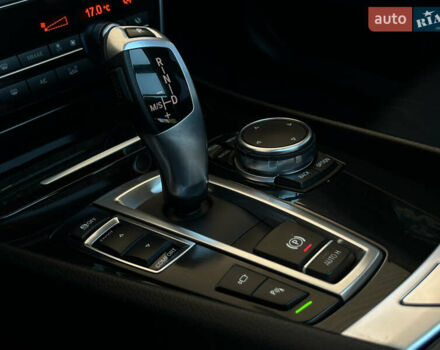 Серый БМВ 5 Серия ГТ, объемом двигателя 2.98 л и пробегом 231 тыс. км за 19999 $, фото 12 на Automoto.ua