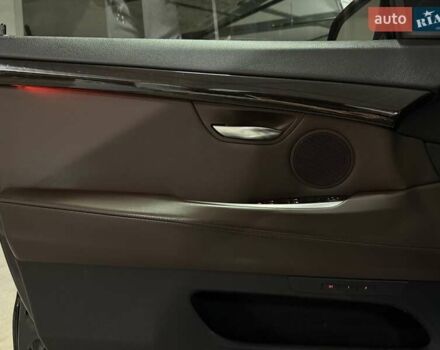 Серый БМВ 5 Серия ГТ, объемом двигателя 3 л и пробегом 220 тыс. км за 17500 $, фото 19 на Automoto.ua