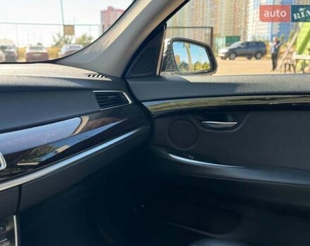 Серый БМВ 5 Серия ГТ, объемом двигателя 3 л и пробегом 113 тыс. км за 22990 $, фото 34 на Automoto.ua