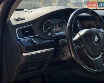 Серый БМВ 5 Серия ГТ, объемом двигателя 3 л и пробегом 113 тыс. км за 22990 $, фото 26 на Automoto.ua