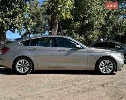 Серый БМВ 5 Серия ГТ, объемом двигателя 3 л и пробегом 113 тыс. км за 22990 $, фото 11 на Automoto.ua