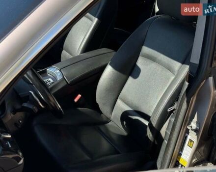 Серый БМВ 5 Серия ГТ, объемом двигателя 3 л и пробегом 113 тыс. км за 22990 $, фото 24 на Automoto.ua