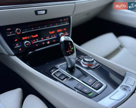 Синій БМВ 5 Серія ГТ, об'ємом двигуна 3 л та пробігом 335 тис. км за 13350 $, фото 13 на Automoto.ua