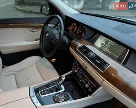 Синій БМВ 5 Серія ГТ, об'ємом двигуна 3 л та пробігом 335 тис. км за 13350 $, фото 9 на Automoto.ua