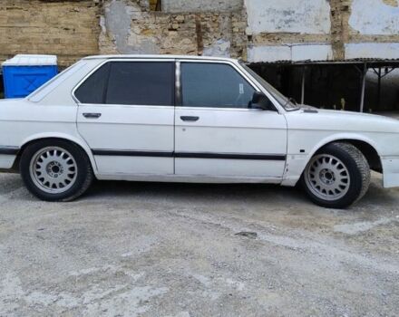 Белый БМВ 5 Серия, объемом двигателя 2.5 л и пробегом 1 тыс. км за 1200 $, фото 3 на Automoto.ua