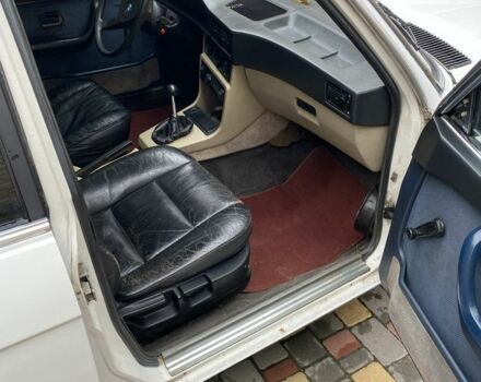 Белый БМВ 5 Серия, объемом двигателя 2.5 л и пробегом 1 тыс. км за 1200 $, фото 8 на Automoto.ua