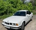 Белый БМВ 5 Серия, объемом двигателя 2 л и пробегом 2 тыс. км за 2099 $, фото 1 на Automoto.ua