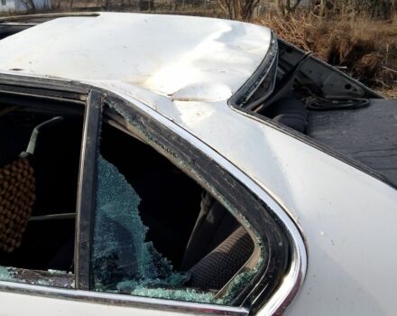 Белый БМВ 5 Серия, объемом двигателя 2 л и пробегом 2 тыс. км за 1000 $, фото 5 на Automoto.ua