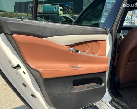 Белый БМВ 5 Серия, объемом двигателя 2 л и пробегом 254 тыс. км за 16290 $, фото 34 на Automoto.ua