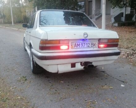 Белый БМВ 5 Серия, объемом двигателя 1.8 л и пробегом 200 тыс. км за 1000 $, фото 5 на Automoto.ua