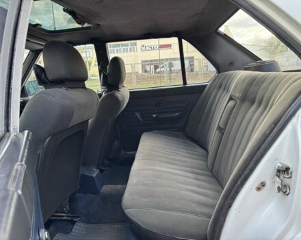 Белый БМВ 5 Серия, объемом двигателя 2.5 л и пробегом 350 тыс. км за 1300 $, фото 11 на Automoto.ua