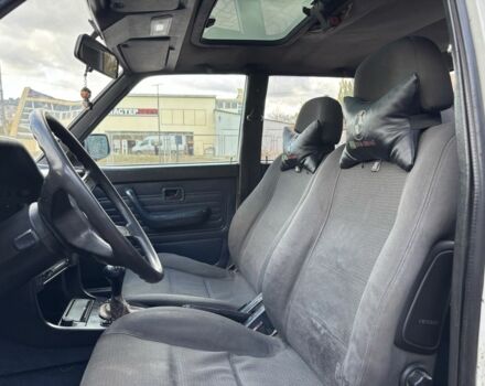 Белый БМВ 5 Серия, объемом двигателя 2.5 л и пробегом 350 тыс. км за 1300 $, фото 12 на Automoto.ua