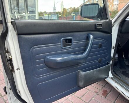 Белый БМВ 5 Серия, объемом двигателя 2.5 л и пробегом 350 тыс. км за 1300 $, фото 13 на Automoto.ua