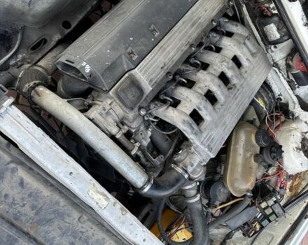 Белый БМВ 5 Серия, объемом двигателя 2.5 л и пробегом 350 тыс. км за 1300 $, фото 20 на Automoto.ua