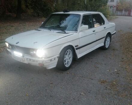 Белый БМВ 5 Серия, объемом двигателя 1.8 л и пробегом 200 тыс. км за 1000 $, фото 7 на Automoto.ua