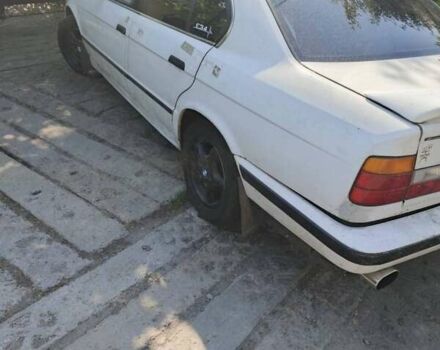Білий БМВ 5 Серія, об'ємом двигуна 2 л та пробігом 410 тис. км за 2000 $, фото 3 на Automoto.ua