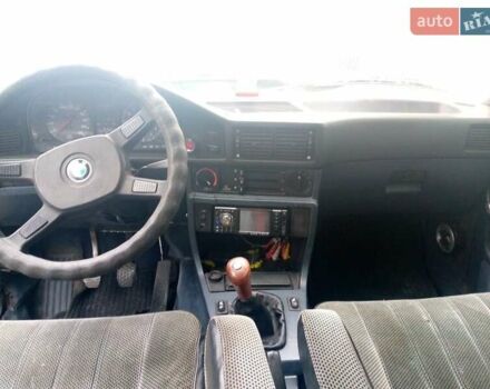 Белый БМВ 5 Серия, объемом двигателя 2.5 л и пробегом 320 тыс. км за 2000 $, фото 3 на Automoto.ua