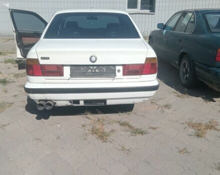 Белый БМВ 5 Серия, объемом двигателя 0 л и пробегом 400 тыс. км за 1535 $, фото 1 на Automoto.ua