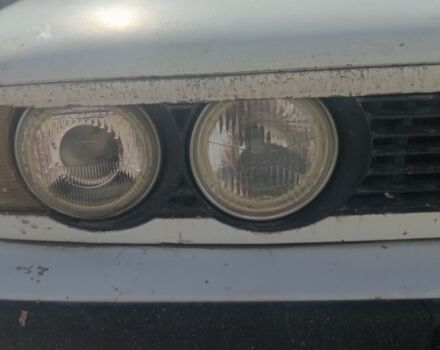 Белый БМВ 5 Серия, объемом двигателя 0 л и пробегом 400 тыс. км за 1535 $, фото 3 на Automoto.ua