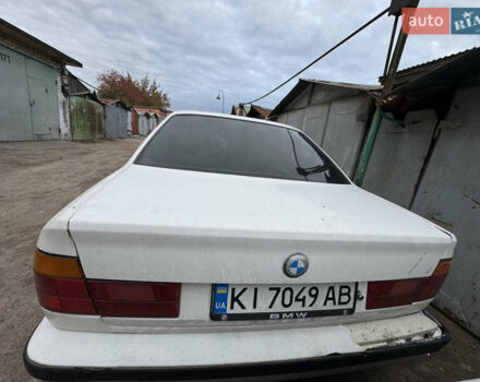 Белый БМВ 5 Серия, объемом двигателя 2 л и пробегом 370 тыс. км за 2500 $, фото 3 на Automoto.ua