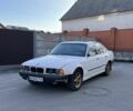 Белый БМВ 5 Серия, объемом двигателя 2 л и пробегом 150 тыс. км за 2100 $, фото 1 на Automoto.ua