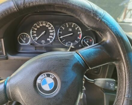 Белый БМВ 5 Серия, объемом двигателя 0 л и пробегом 400 тыс. км за 1900 $, фото 6 на Automoto.ua