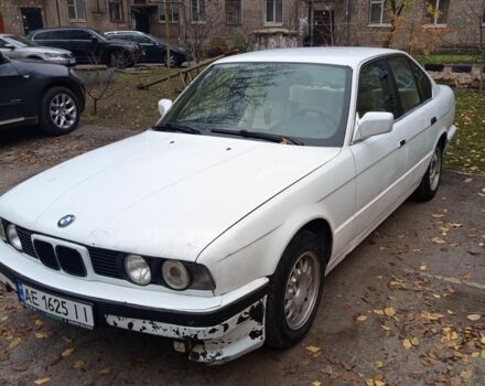 Белый БМВ 5 Серия, объемом двигателя 2.5 л и пробегом 589 тыс. км за 1903 $, фото 2 на Automoto.ua