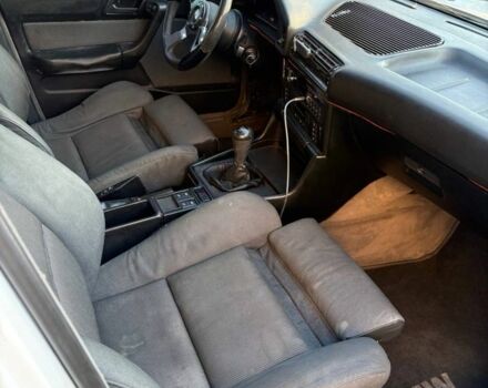 Белый БМВ 5 Серия, объемом двигателя 3.4 л и пробегом 460 тыс. км за 2319 $, фото 4 на Automoto.ua