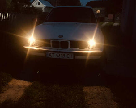 Белый БМВ 5 Серия, объемом двигателя 2.4 л и пробегом 250 тыс. км за 2300 $, фото 4 на Automoto.ua