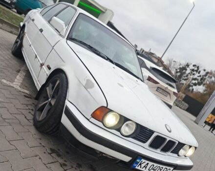 Білий БМВ 5 Серія, об'ємом двигуна 2.5 л та пробігом 350 тис. км за 2800 $, фото 6 на Automoto.ua