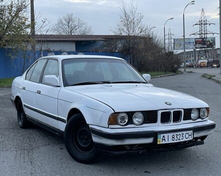 Белый БМВ 5 Серия, объемом двигателя 2 л и пробегом 500 тыс. км за 1350 $, фото 7 на Automoto.ua