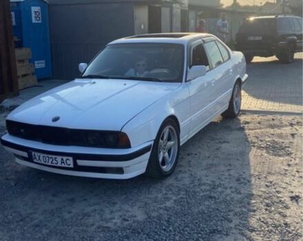 Белый БМВ 5 Серия, объемом двигателя 3.4 л и пробегом 460 тыс. км за 2319 $, фото 11 на Automoto.ua