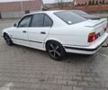Білий БМВ 5 Серія, об'ємом двигуна 2.5 л та пробігом 350 тис. км за 2800 $, фото 1 на Automoto.ua