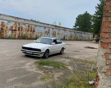 Белый БМВ 5 Серия, объемом двигателя 3.4 л и пробегом 460 тыс. км за 2319 $, фото 16 на Automoto.ua