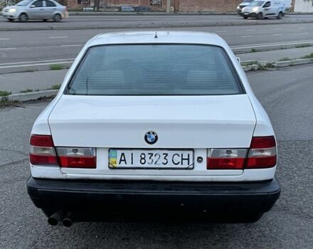 Белый БМВ 5 Серия, объемом двигателя 2 л и пробегом 500 тыс. км за 1350 $, фото 4 на Automoto.ua