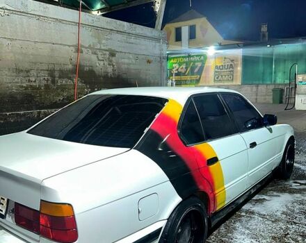 Білий БМВ 5 Серія, об'ємом двигуна 2 л та пробігом 123 тис. км за 1950 $, фото 2 на Automoto.ua