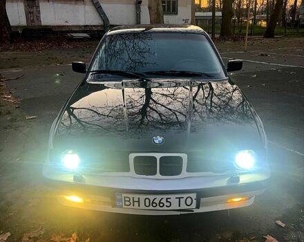 Белый БМВ 5 Серия, объемом двигателя 2 л и пробегом 0 тыс. км за 1500 $, фото 2 на Automoto.ua