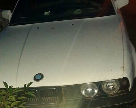 Белый БМВ 5 Серия, объемом двигателя 2.4 л и пробегом 0 тыс. км за 1600 $, фото 1 на Automoto.ua