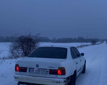 Белый БМВ 5 Серия, объемом двигателя 2 л и пробегом 350 тыс. км за 1750 $, фото 5 на Automoto.ua