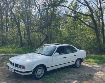 Белый БМВ 5 Серия, объемом двигателя 2 л и пробегом 450 тыс. км за 2500 $, фото 3 на Automoto.ua