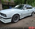 Белый БМВ 5 Серия, объемом двигателя 2.5 л и пробегом 300 тыс. км за 3000 $, фото 1 на Automoto.ua