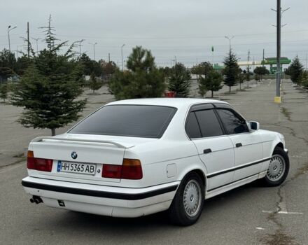 Белый БМВ 5 Серия, объемом двигателя 2.5 л и пробегом 444 тыс. км за 3500 $, фото 5 на Automoto.ua