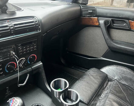 Белый БМВ 5 Серия, объемом двигателя 2 л и пробегом 400 тыс. км за 3500 $, фото 5 на Automoto.ua