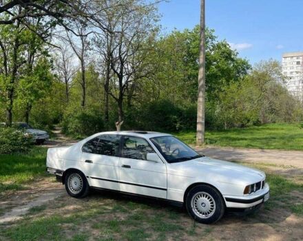 Белый БМВ 5 Серия, объемом двигателя 2 л и пробегом 450 тыс. км за 2500 $, фото 5 на Automoto.ua