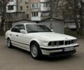 Белый БМВ 5 Серия, объемом двигателя 2.5 л и пробегом 435 тыс. км за 3200 $, фото 1 на Automoto.ua