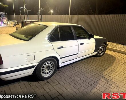 Білий БМВ 5 Серія, об'ємом двигуна 2.5 л та пробігом 371 тис. км за 3299 $, фото 4 на Automoto.ua