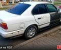 Белый БМВ 5 Серия, объемом двигателя 2.5 л и пробегом 333 тыс. км за 900 $, фото 1 на Automoto.ua
