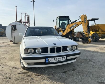 Білий БМВ 5 Серія, об'ємом двигуна 2.4 л та пробігом 470 тис. км за 3000 $, фото 6 на Automoto.ua