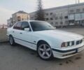 Белый БМВ 5 Серия, объемом двигателя 2 л и пробегом 350 тыс. км за 2900 $, фото 1 на Automoto.ua